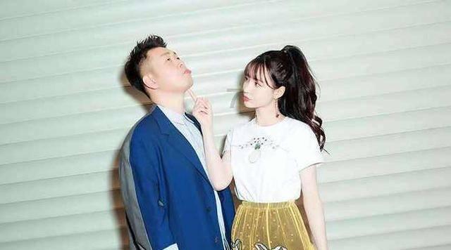 超可爱啦啦队女生